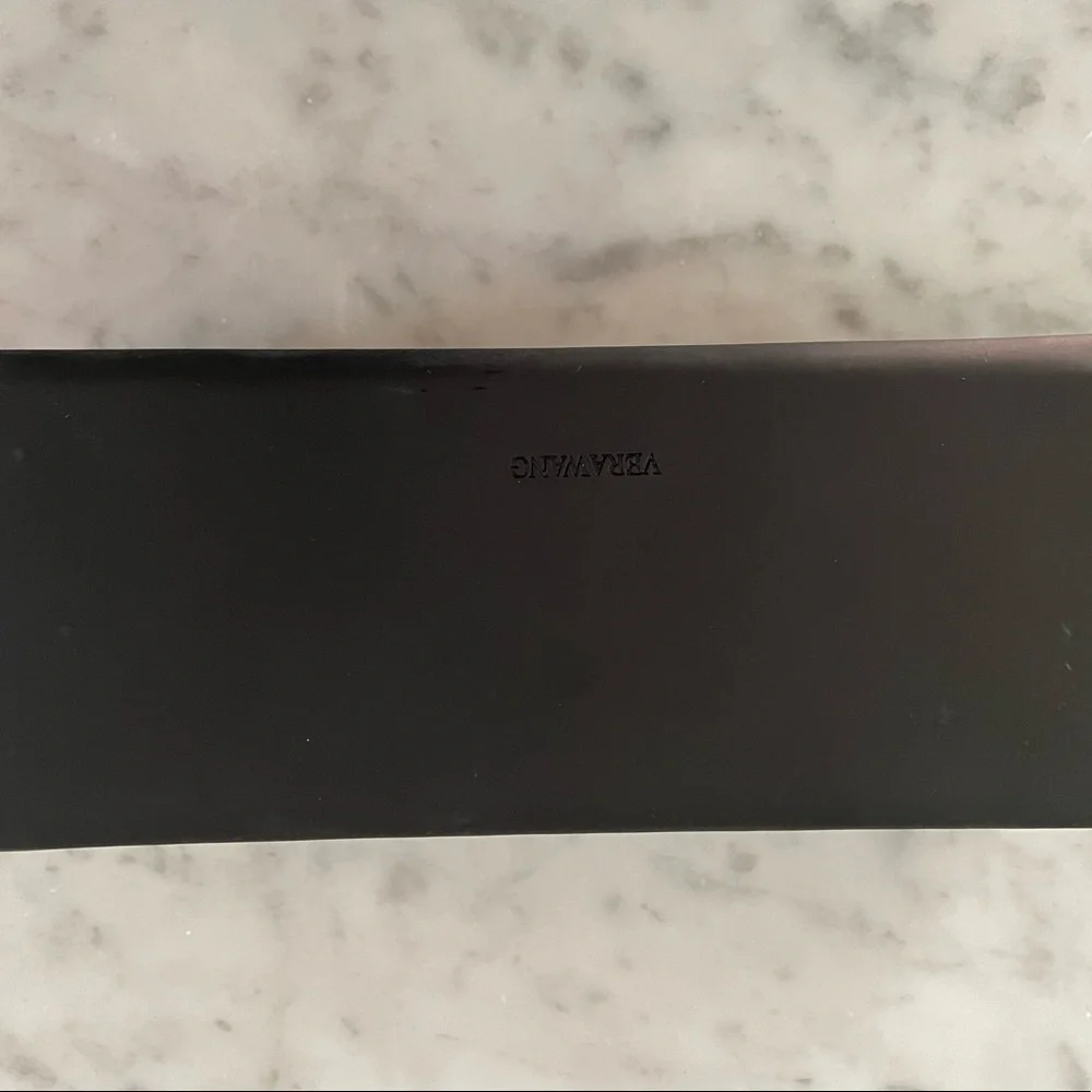 Vera Wang Sunglasses - Picture 4 of 4